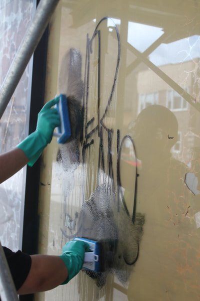 How to Remove graffiti from glass and mirrors
graffiti removal spray
best graffiti remover
graffiti removal kit  
graffiti removal products
graffiti cleaner
graffiti cleaning products

